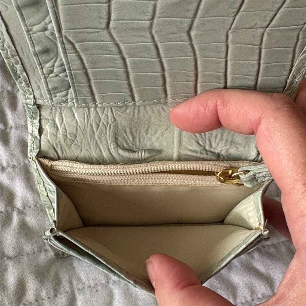 Brahmin Light Green Crocodile Embossed Card Holder - Picture 4 of 5